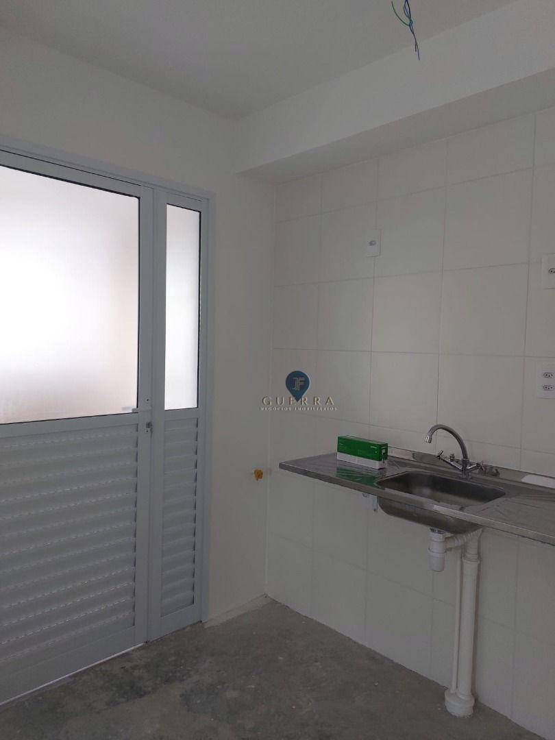 Apartamento à venda com 2 quartos, 41m² - Foto 16