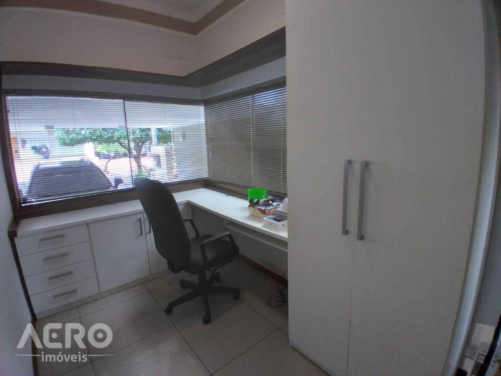 Casa à venda e aluguel com 3 quartos, 230m² - Foto 24