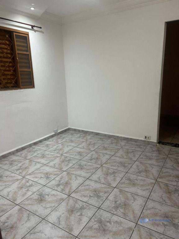 Casa à venda com 3 quartos, 98m² - Foto 21