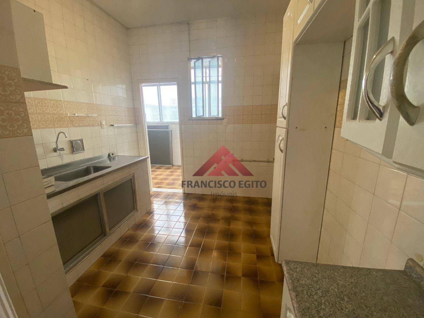 Apartamento à venda com 2 quartos, 75m² - Foto 12