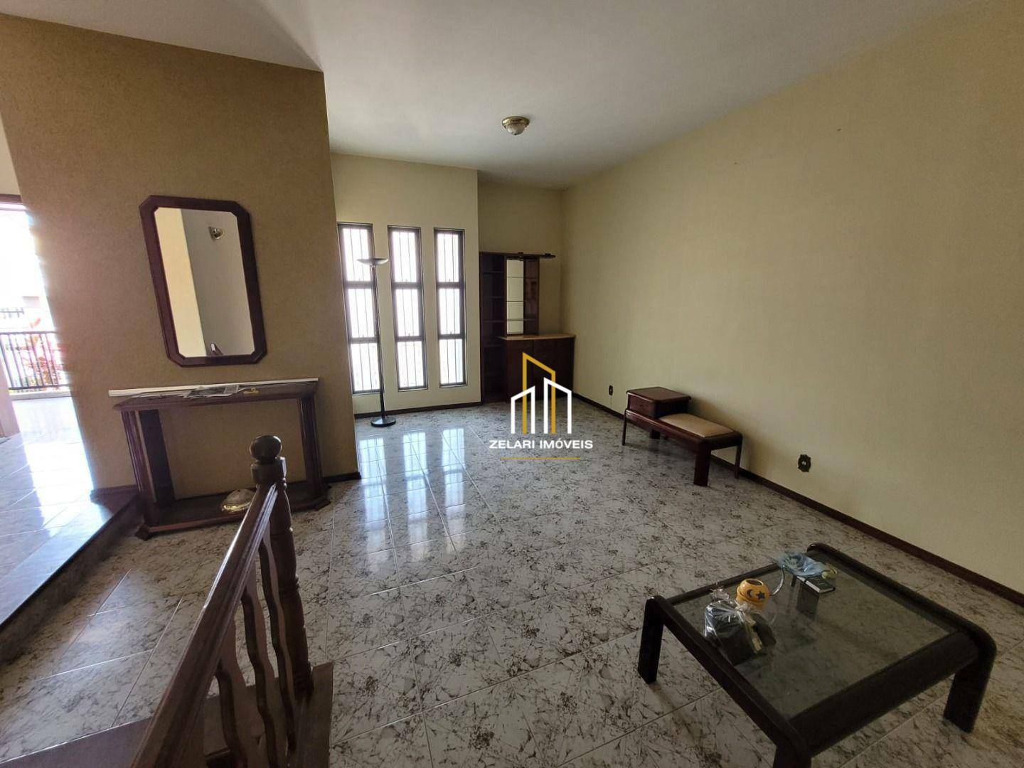 Casa, 5 quartos, 347 m² - Foto 1