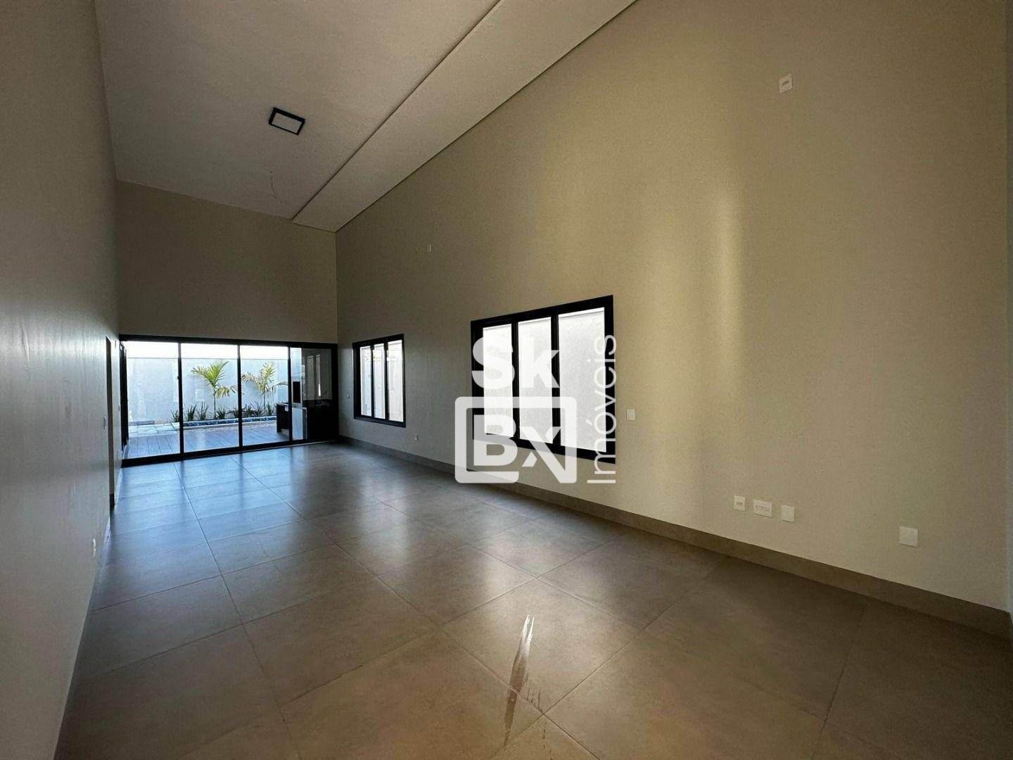 Casa de Condomínio à venda com 3 quartos, 209m² - Foto 3