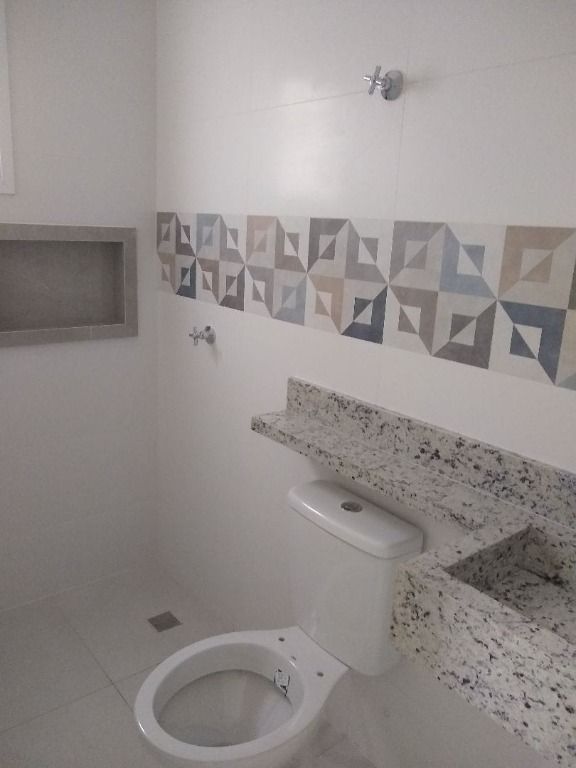 Cobertura à venda com 2 quartos, 80m² - Foto 8