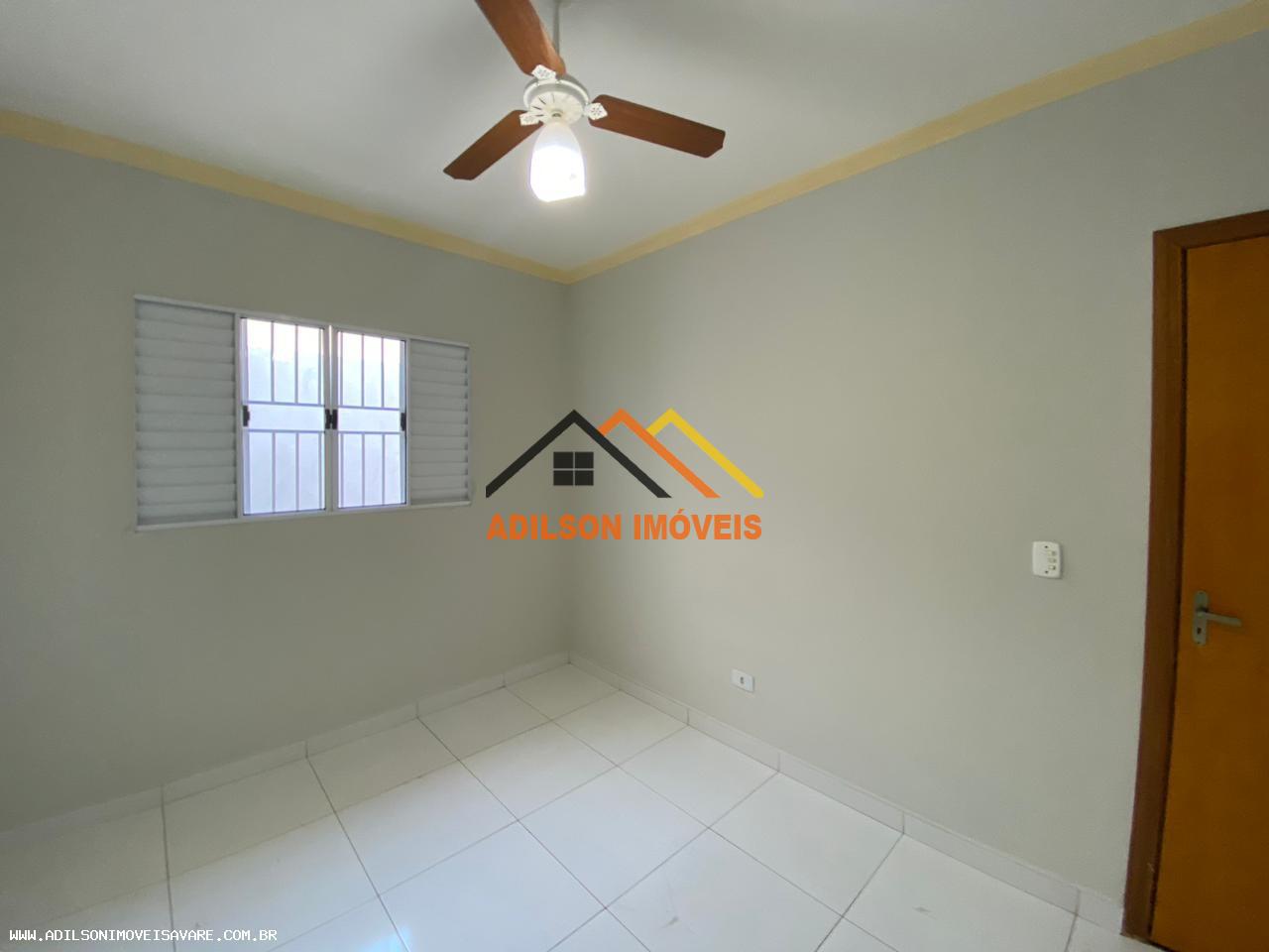 Casa à venda com 3 quartos, 200m² - Foto 11