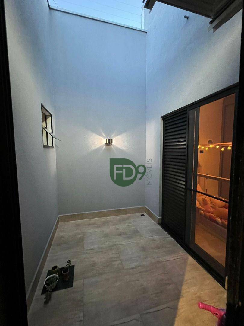 Casa à venda com 3 quartos, 124m² - Foto 15