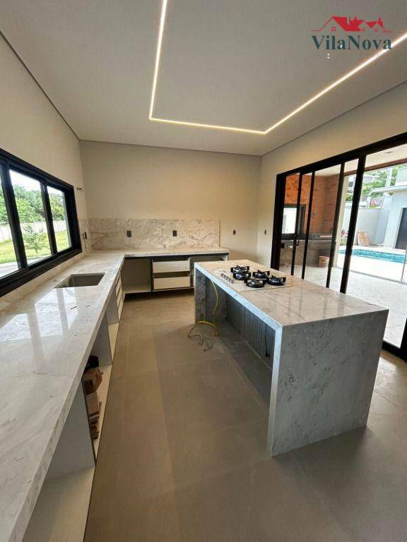 Casa de Condomínio à venda com 3 quartos, 300m² - Foto 6