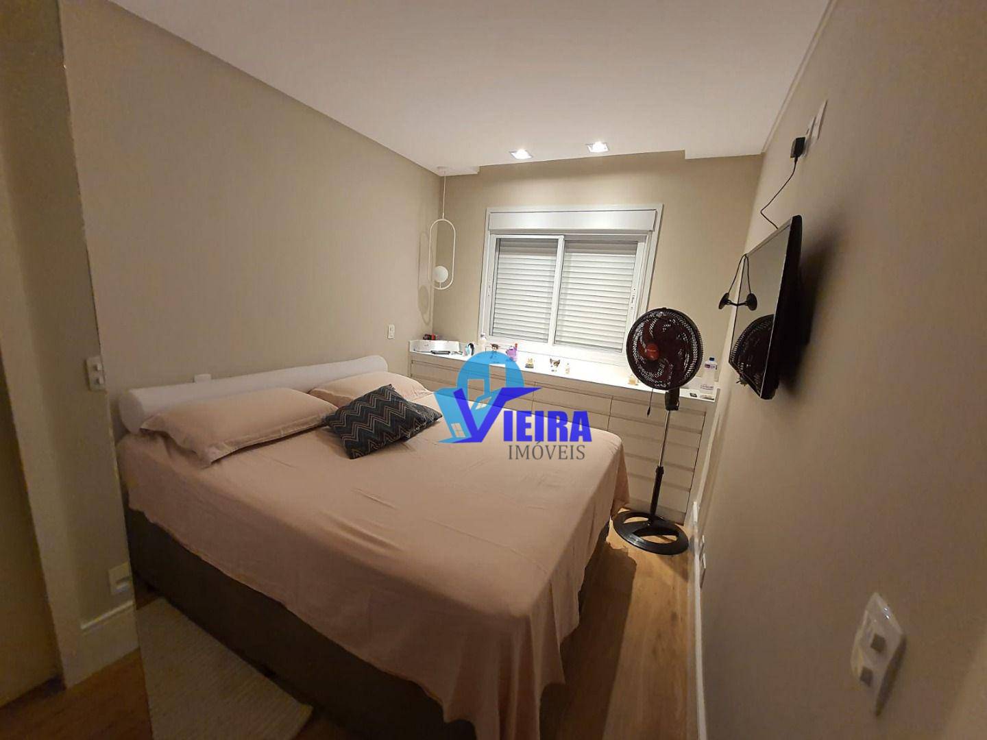 Apartamento à venda com 2 quartos, 62m² - Foto 11