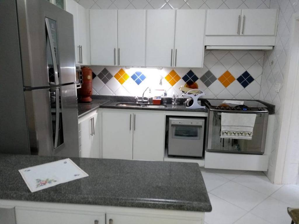 Sobrado à venda com 3 quartos, 180m² - Foto 14