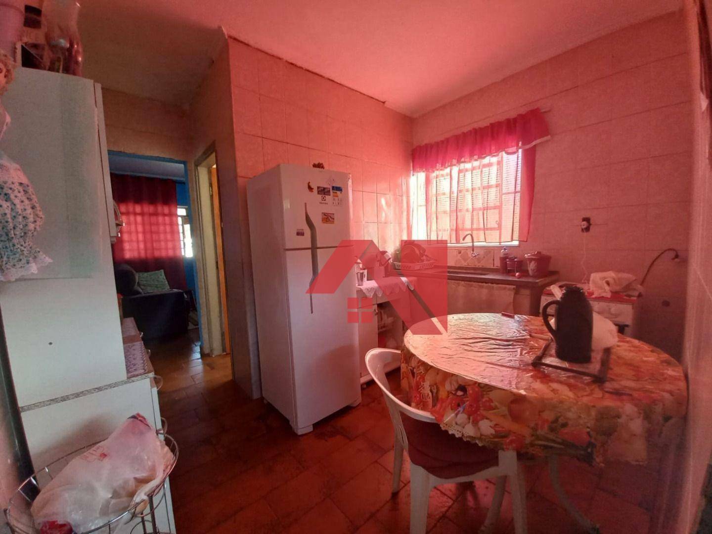 Casa à venda com 2 quartos, 90m² - Foto 5