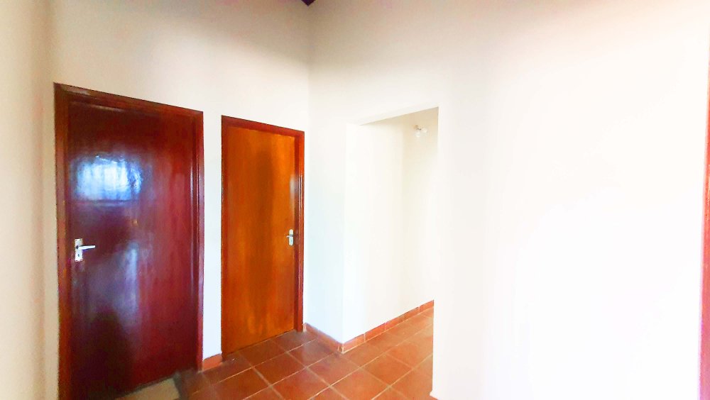 Fazenda à venda com 4 quartos, 750m² - Foto 11