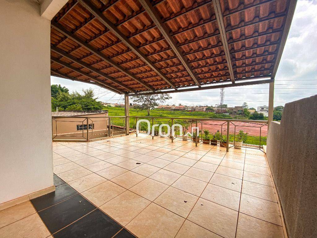 Sobrado à venda com 4 quartos, 360m² - Foto 14