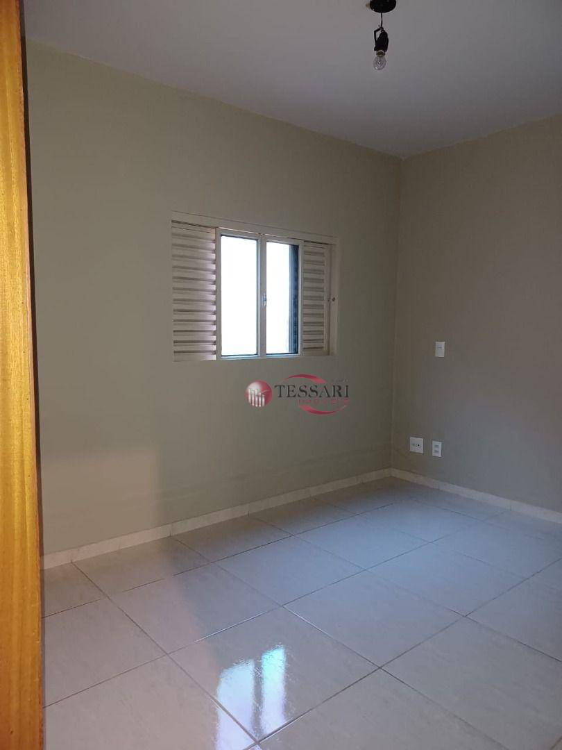 Apartamento à venda com 3 quartos, 90m² - Foto 2