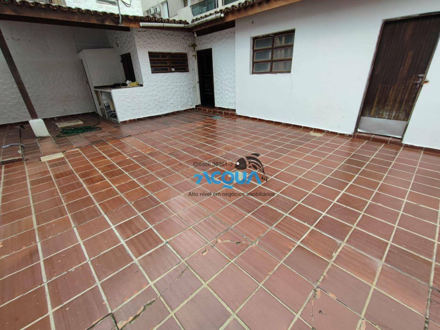 Casa à venda com 5 quartos, 200m² - Foto 27