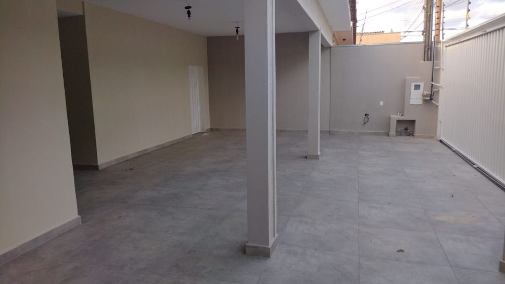 Casa à venda com 3 quartos, 360m² - Foto 5