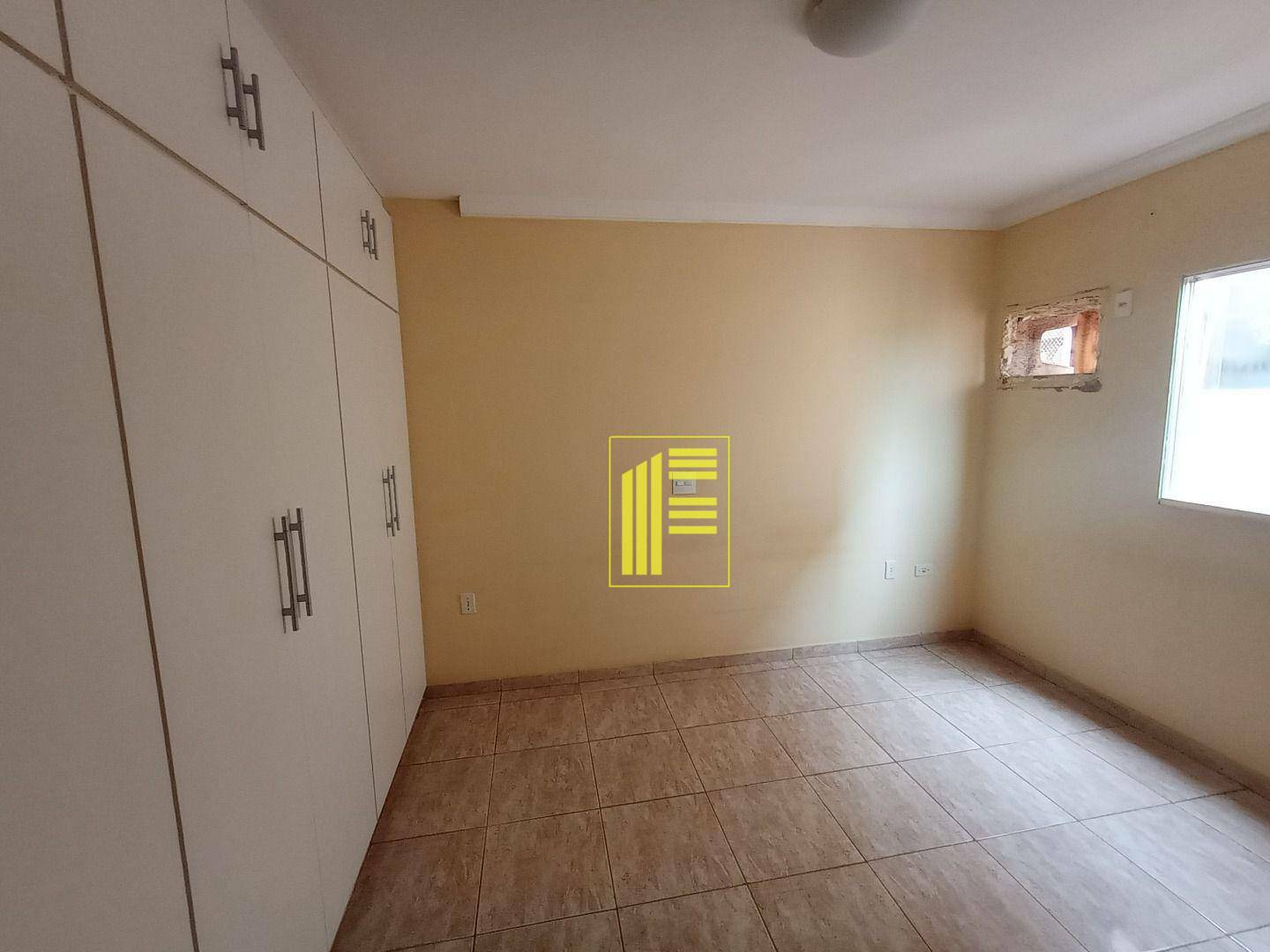 Apartamento para alugar com 2 quartos, 65m² - Foto 17