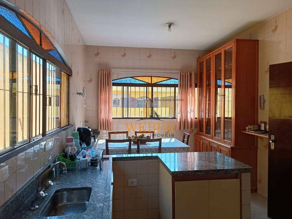 Sobrado à venda com 4 quartos, 280m² - Foto 44