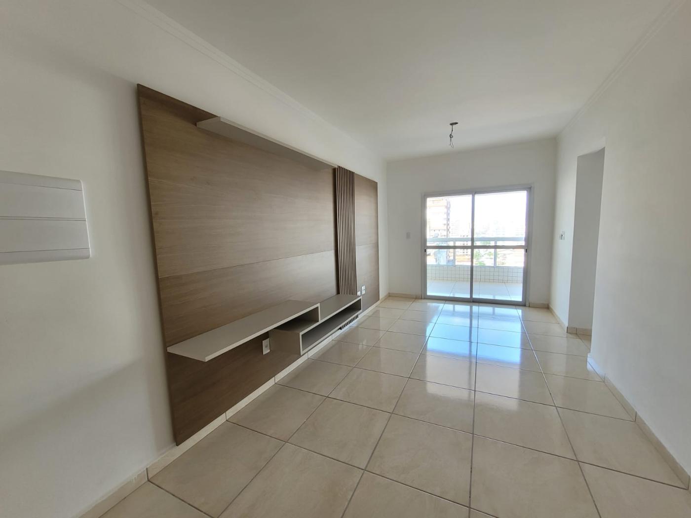 Apartamento à venda com 2 quartos, 80m² - Foto 2