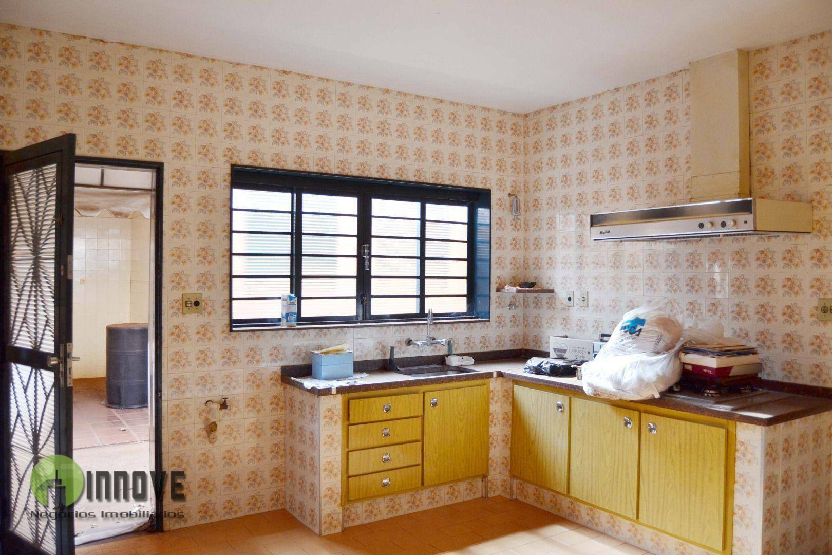 Casa à venda com 3 quartos, 223m² - Foto 10