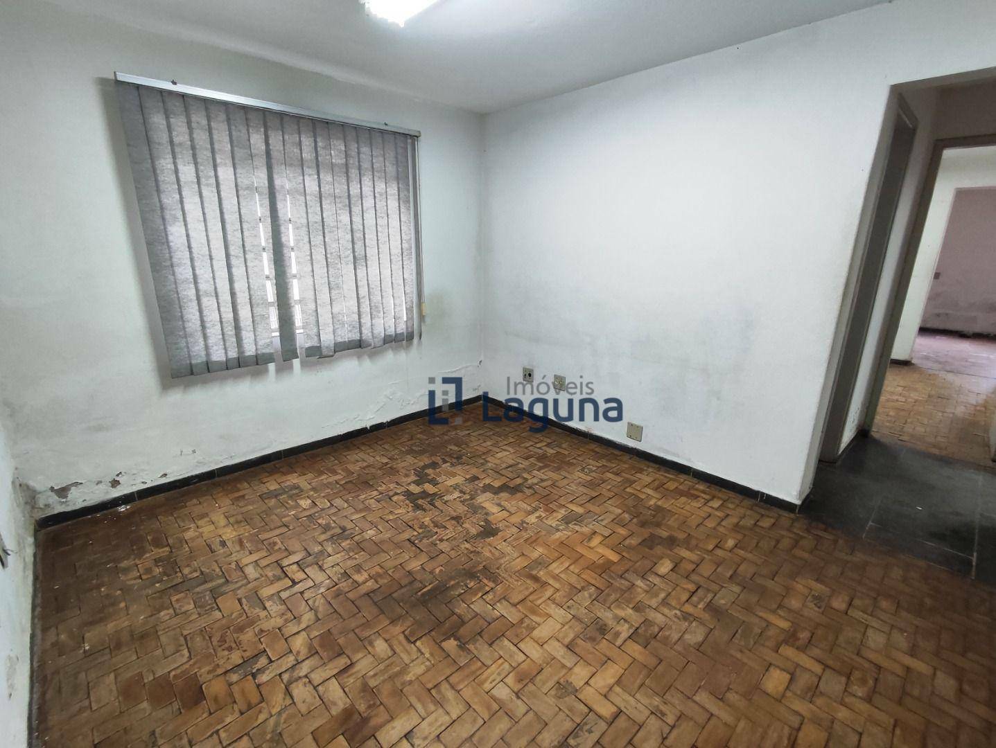 Casa para alugar com 3 quartos, 285m² - Foto 68