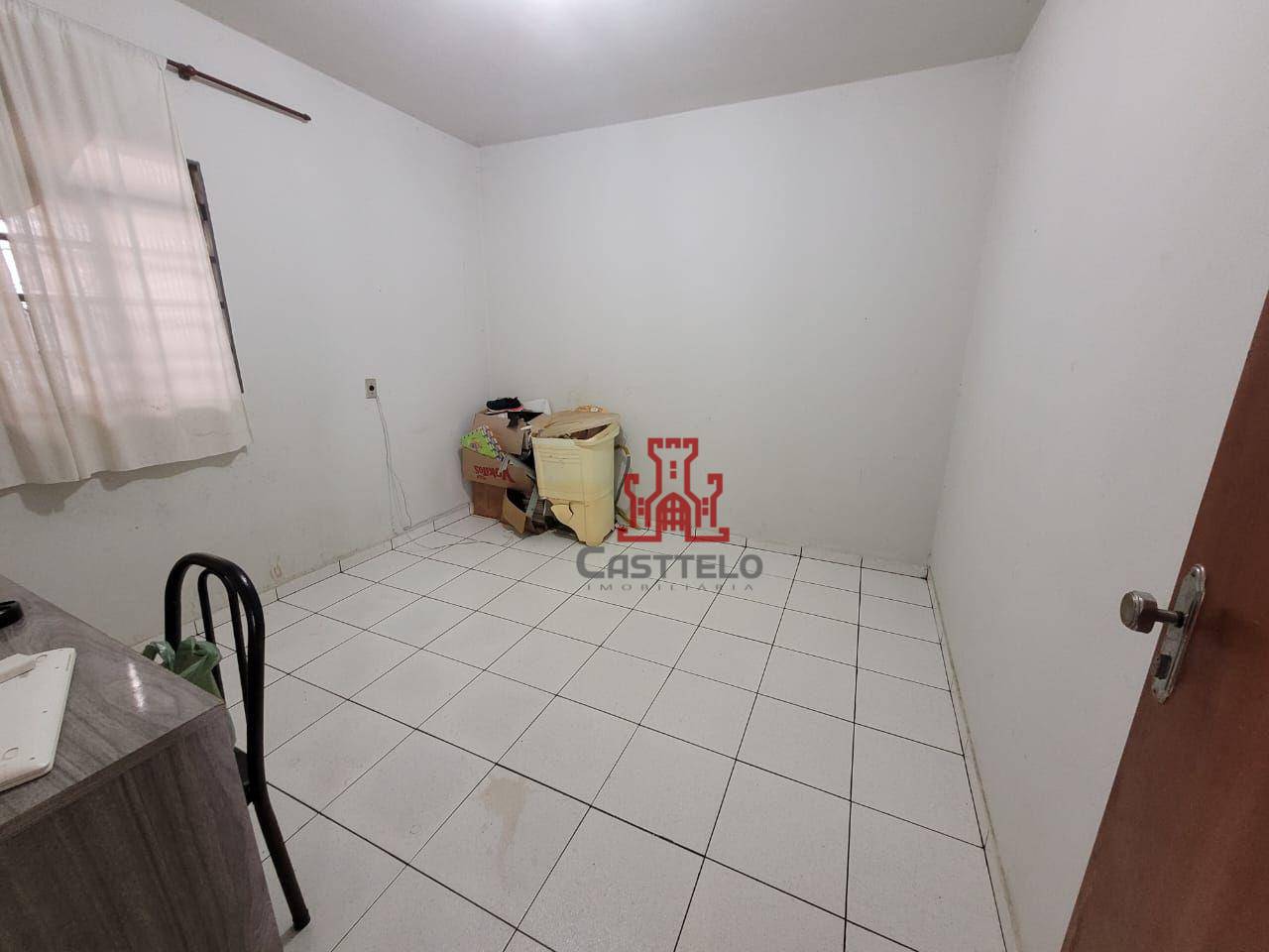 Casa à venda com 2 quartos, 94m² - Foto 10