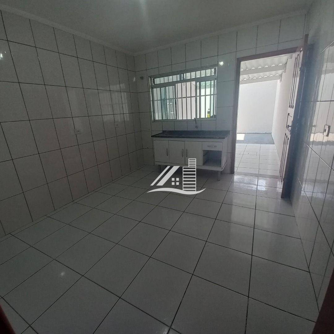 Sobrado à venda com 3 quartos, 100m² - Foto 12