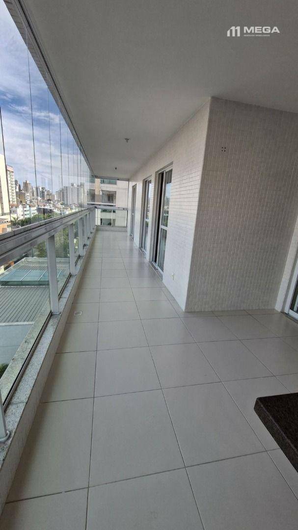 Apartamento à venda com 3 quartos, 112m² - Foto 2