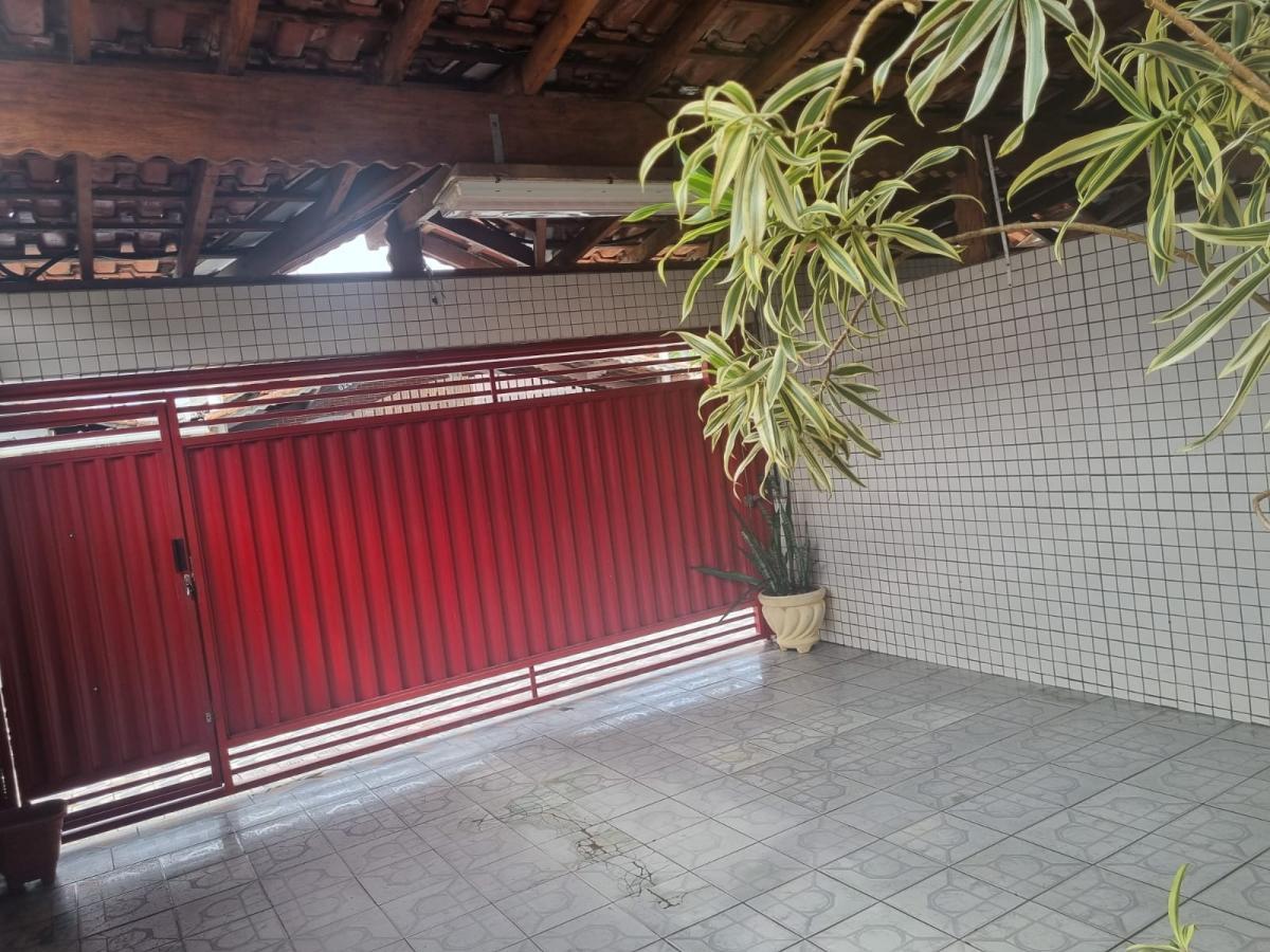 Casa à venda com 2 quartos, 125m² - Foto 2