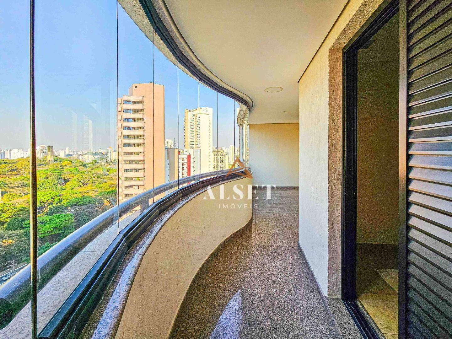 Apartamento para alugar com 3 quartos, 140m² - Foto 5