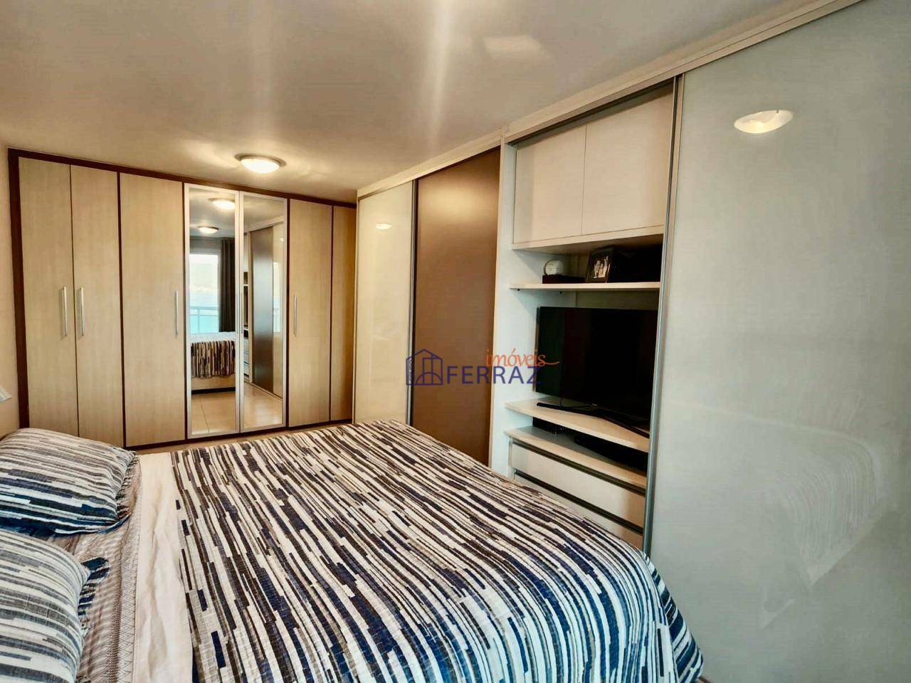 Apartamento à venda com 4 quartos, 220m² - Foto 8