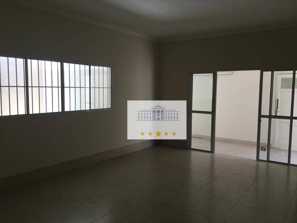 Casa à venda com 3 quartos, 240m² - Foto 9