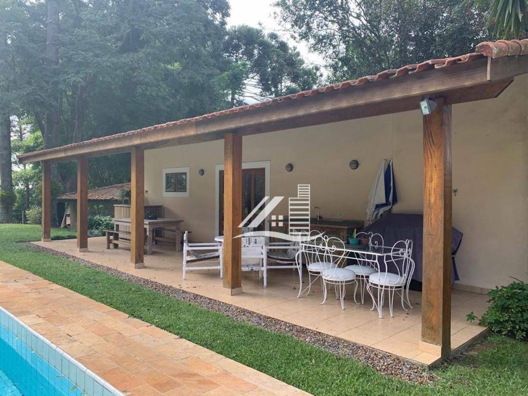 Chácara à venda com 6 quartos, 650m² - Foto 1