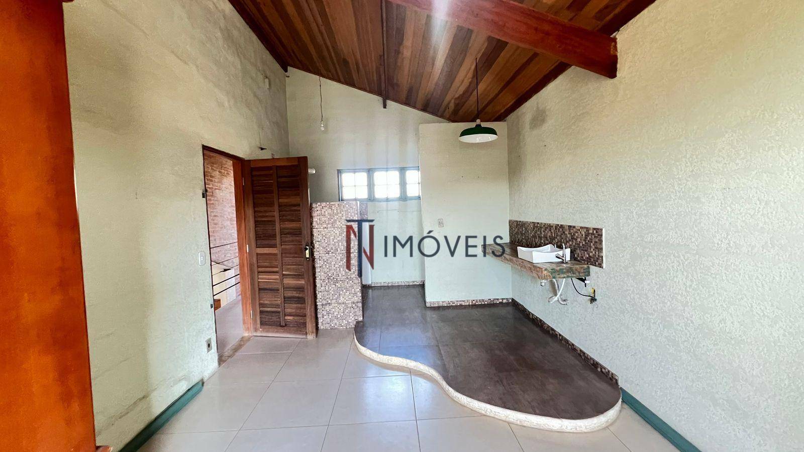 Casa para alugar com 4 quartos, 230m² - Foto 14