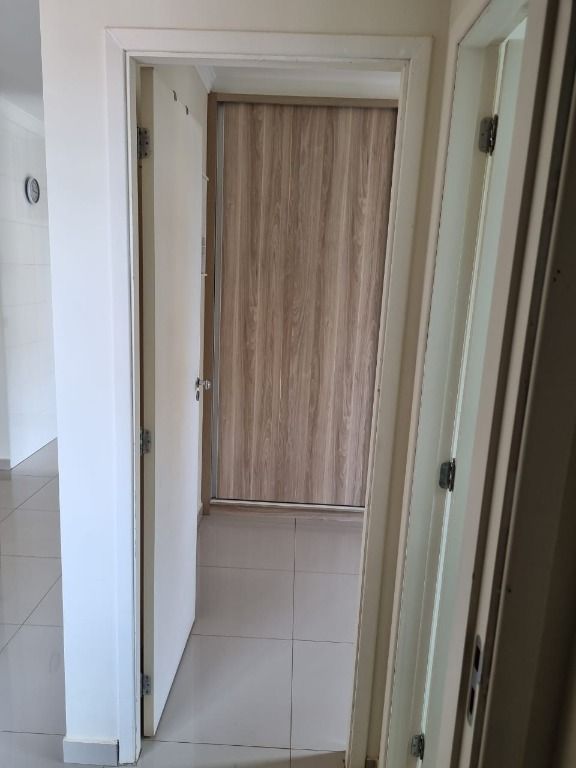 Apartamento à venda com 2 quartos, 63m² - Foto 4