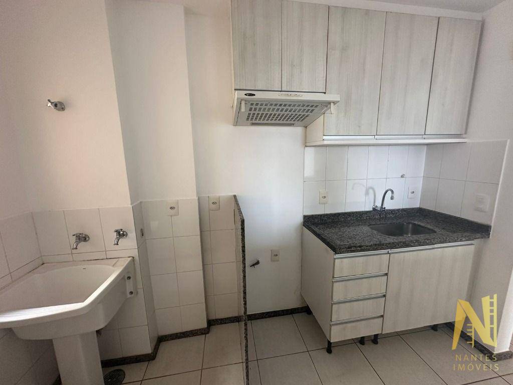 Apartamento para alugar com 3 quartos, 72m² - Foto 7