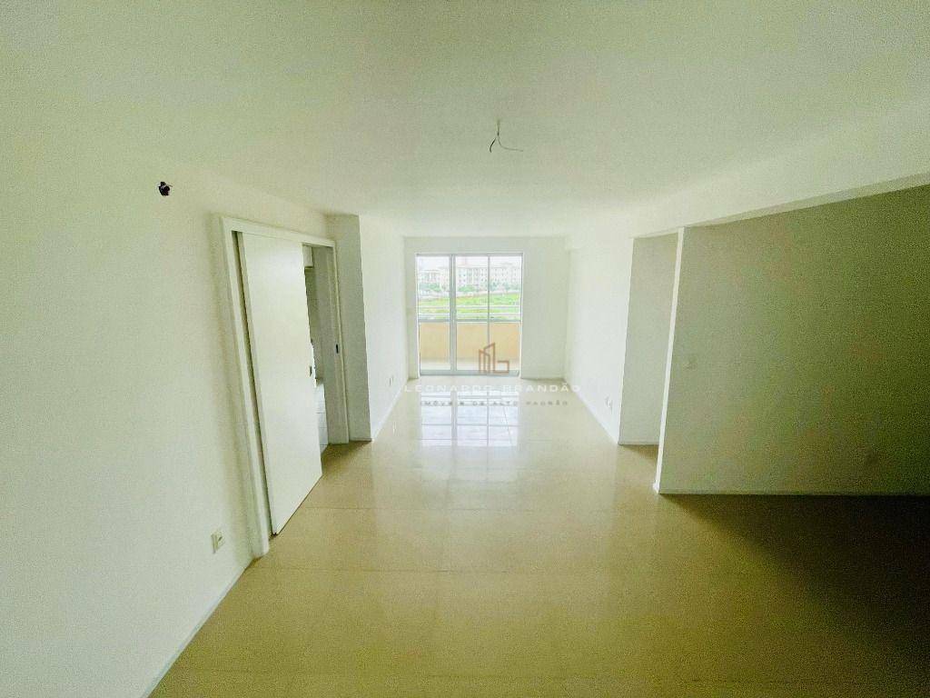Apartamento à venda com 3 quartos, 91m² - Foto 6