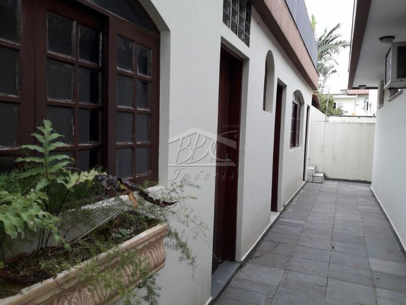 Casa à venda com 4 quartos, 350m² - Foto 17