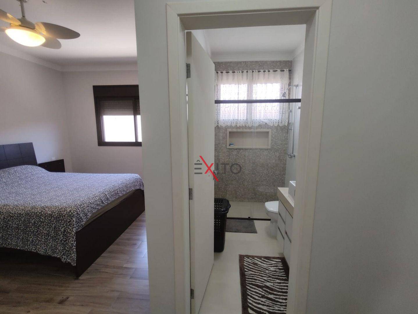 Casa de Condomínio à venda com 4 quartos, 520m² - Foto 12