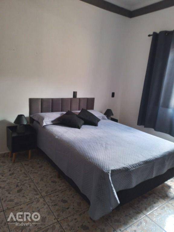 Casa à venda com 2 quartos, 167m² - Foto 12