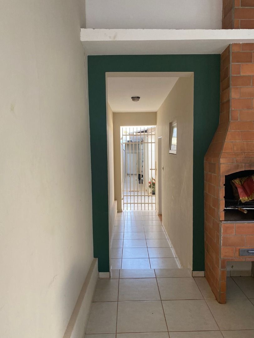 Casa à venda com 3 quartos, 250m² - Foto 9