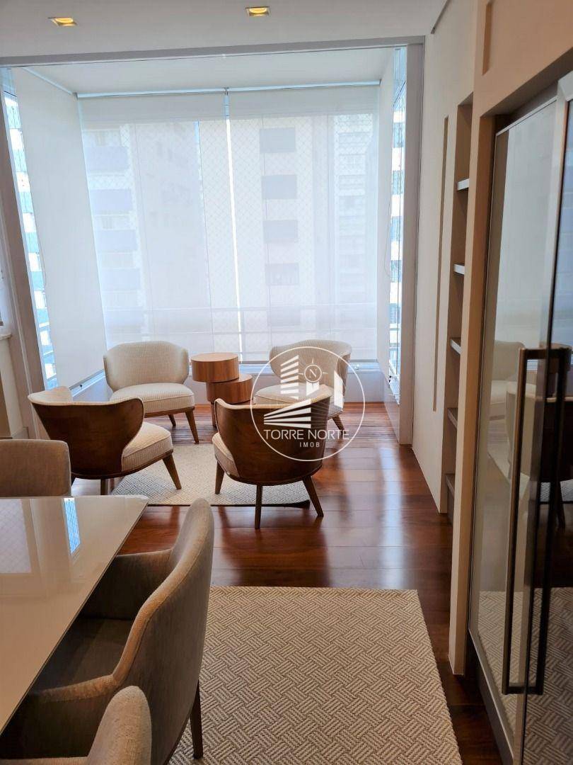 Apartamento à venda com 3 quartos, 280m² - Foto 9