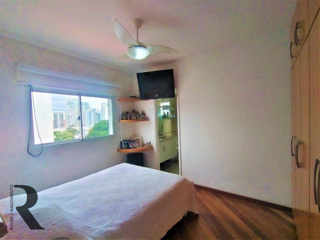 Apartamento à venda com 3 quartos, 120m² - Foto 12