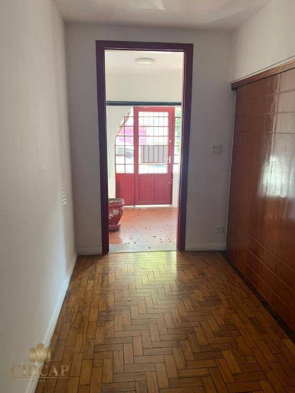 Casa à venda e aluguel com 3 quartos, 200m² - Foto 6