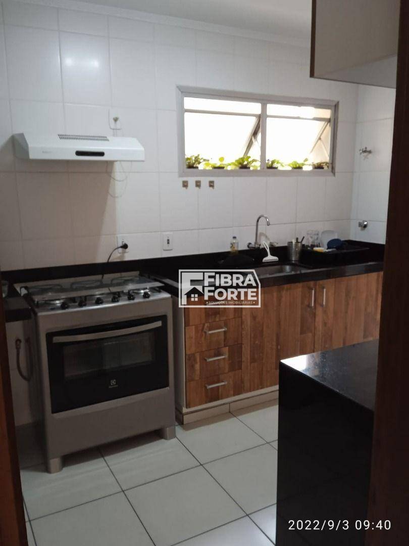 Apartamento à venda com 2 quartos, 70m² - Foto 11