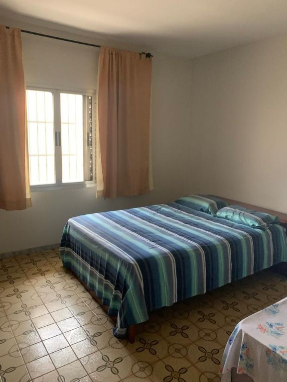 Casa à venda com 3 quartos, 440m² - Foto 2