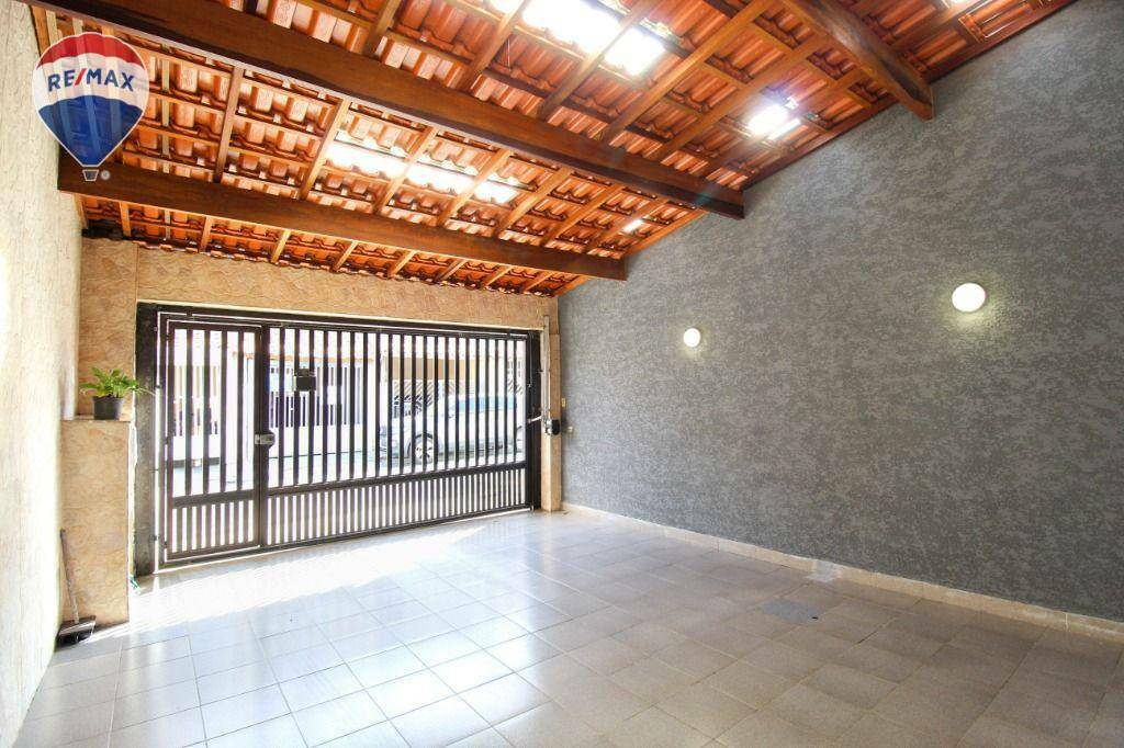 Casa à venda com 3 quartos, 200m² - Foto 46