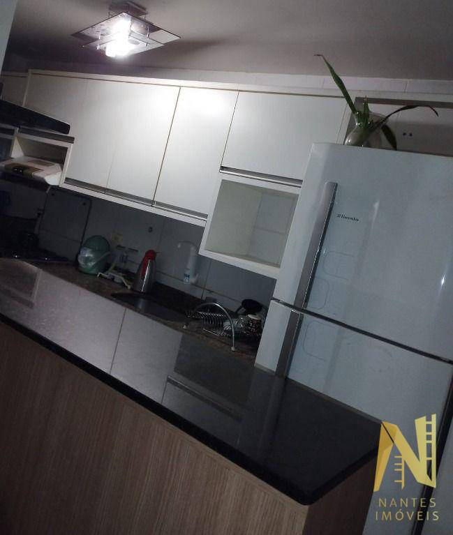 Apartamento à venda com 3 quartos, 68m² - Foto 3