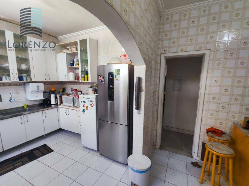 Casa à venda e aluguel com 4 quartos, 400m² - Foto 10