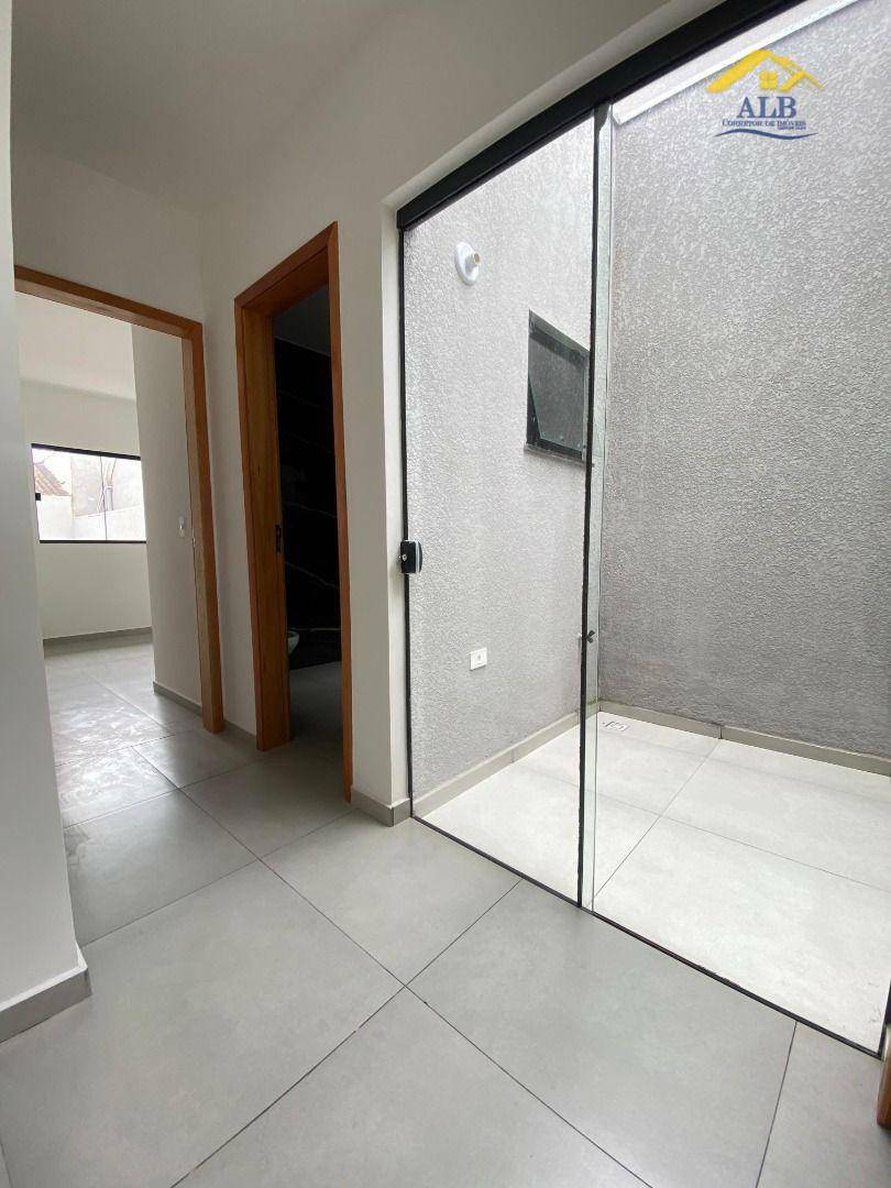 Casa à venda com 3 quartos, 70m² - Foto 10