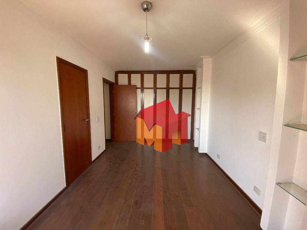 Apartamento à venda com 3 quartos, 210m² - Foto 13