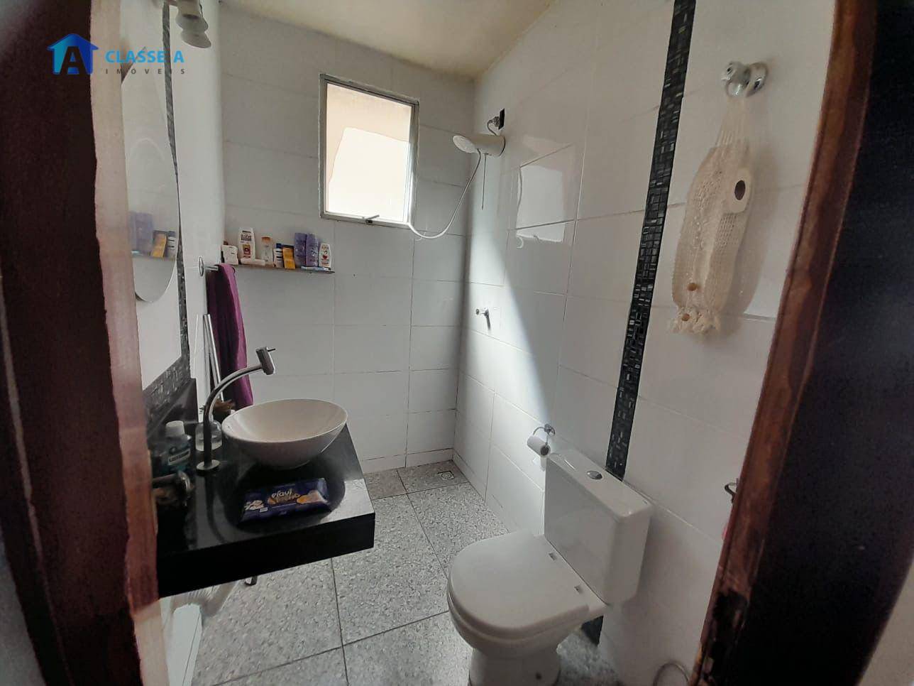 Casa à venda com 5 quartos, 175m² - Foto 13